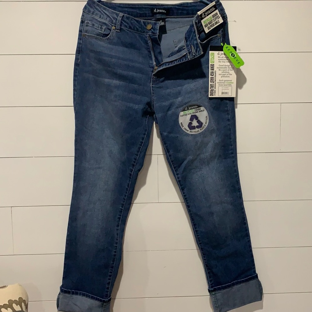 Women’s size 12 girlfriend cuffed jeans